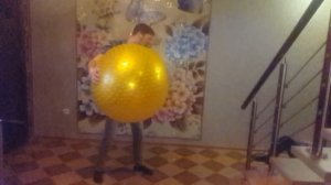 Гимнастический мяч прикол