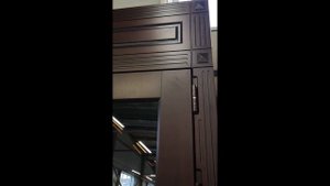 Входная дверь со стеклом, купить в Москве у производителя без посредников.