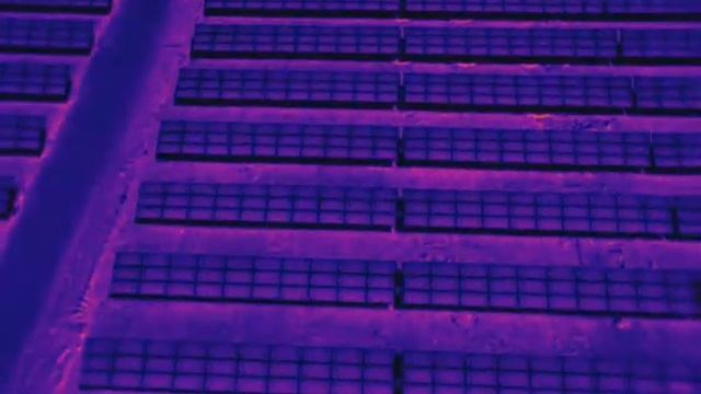 Inspección termográfica de paneles solares en planta de 60 hectáreas смотреть онлайн