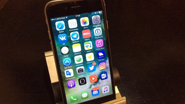 Стоит ли покупать iPhone 6s в конце 2017? смотреть онлайн