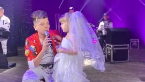 Музика пошёл на лево опять пошел налево Элвин Грей