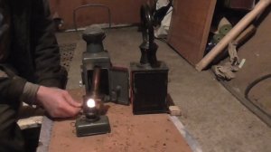 Сигнальный железнодорожный керосиновый фонарь 1960 года.