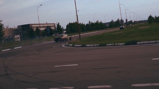 BMW E28 M60b30. ОБЗОР. Как построить дрифт корч без денег? смотреть онлайн