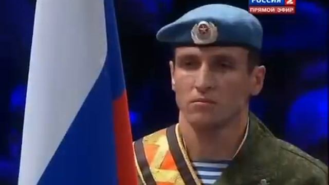 Исполнение гимна перед боем Денис Лебедев Джеймс Тони смотреть онлайн