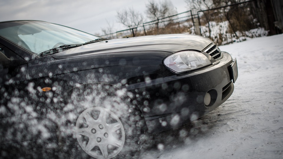 Kia Spectra в мороз не заводится. Причина в баке. смотреть онлайн