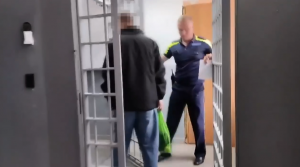 В Сочи сотрудники Госавтоинспекции остановили нетрезвого мопедиста без водительского удостоверения