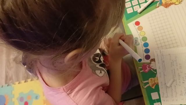 инкубатор несушка опетушили Моргенштерна