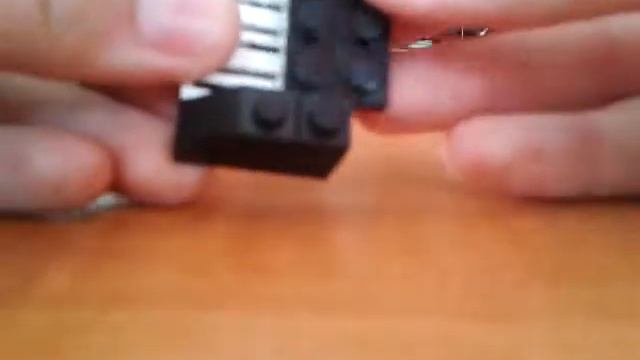 Делаем пианино из лего