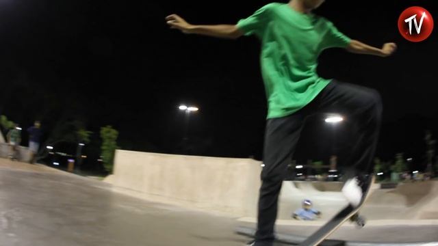 One night out - Video using Canon 1D Mark IV смотреть онлайн