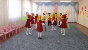 Танец Матрешек (средняя группа)
