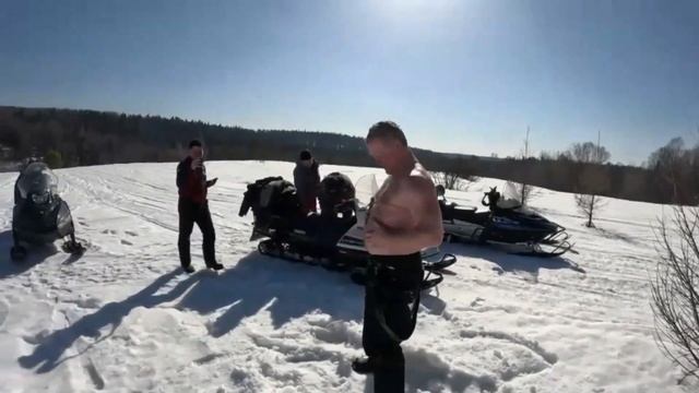 На снегоходах: Киселёвск-Пятидворка-Березовка смотреть онлайн