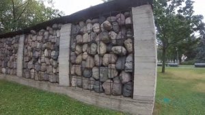 Памятники Сталину в Москве / Могила Сталина / Сталин