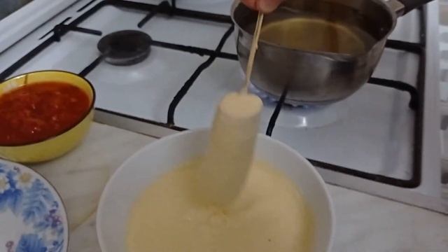 Сосиски в кляре на палочке, отличная альтернатива сосискам в тесте! Быстрая закуска из сосисок!