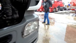 Мерседес Актрос, выбираем один из пяти, на торговой площадке.