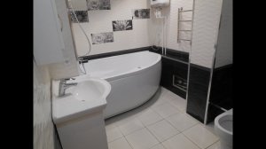 Дизайн ванной комнаты плитка двух цветов черный и белый