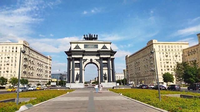 Триумфальные ворота. (г.Москва, Кутузовский пр. у метро Парк Победы) смотреть онлайн