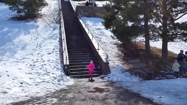 Медео. Плотина и высокогорный каток Медео история. Видео для детей поднимаемся на плотину Медео смотреть онлайн