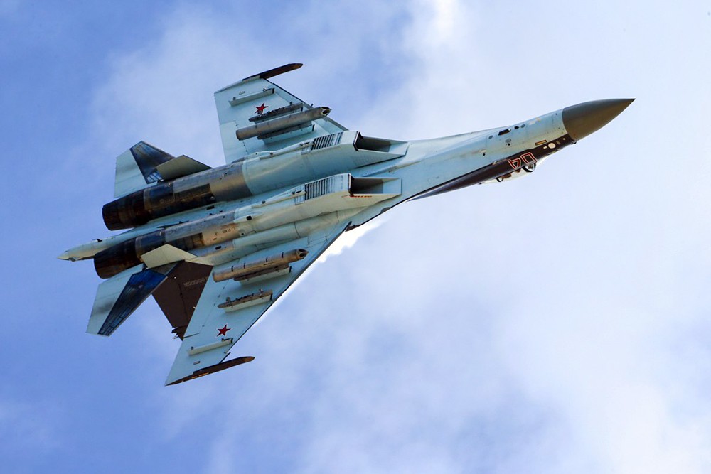 Минобороны показало кадры работы Су-35С в ходе СВО / События на ТВЦ