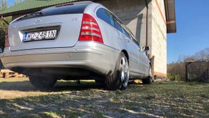 Mercedes C270 CDI stock exhaust  sound OM612