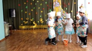 Танец поварят на празднике осени
