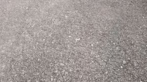 Укладываем асфальтную крошку/стелим асфальтную крошку !!! Результат отличный "как асфальт"