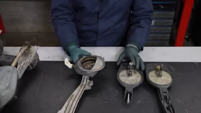 Mercedes W201 W124 W129 Mono Wiper Drive Maintenance Tips смотреть онлайн