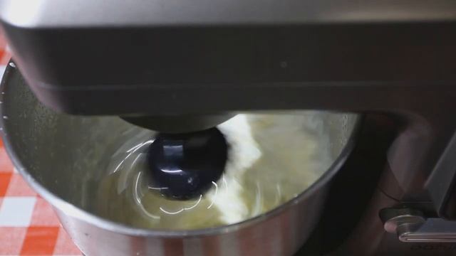 Домашнее масло, простой способ приготовления, Весь процесс 25 минут