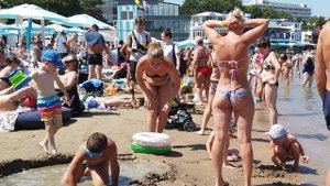 Центральный пляж Анапы в июле, что творится на море