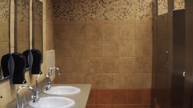 Если Увидите Это в Общественном Туалете, Сразу Вызывайте Полицию! смотреть онлайн