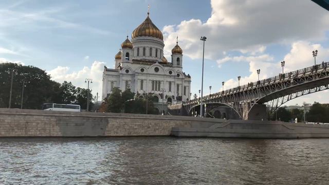Прогулка по Москве на теплоходе - 1 смотреть онлайн