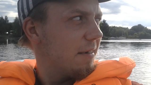 На байдарке по р. Даугава (Западная Двина) в Риге смотреть онлайн