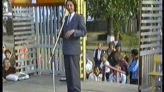 СТРАНИЦЫ ИСТОРИИ: День города в 1993 году (мотошоу, Леонид Ярмольник и др.) смотреть онлайн