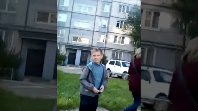 Пытаемся продать спиннер смотреть онлайн