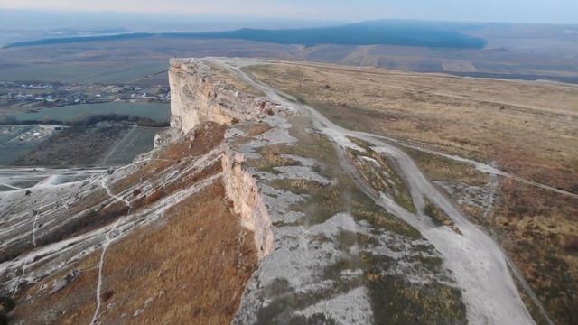 Прогулка по подножию и вершине Белой скалы