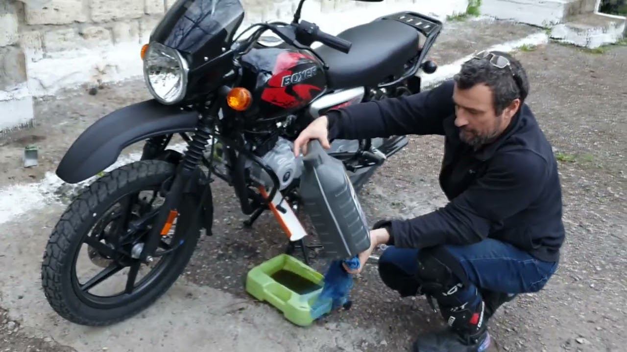 BAJAJ Boxer BM 150 X Disk - первая замена масла.18+ смотреть онлайн