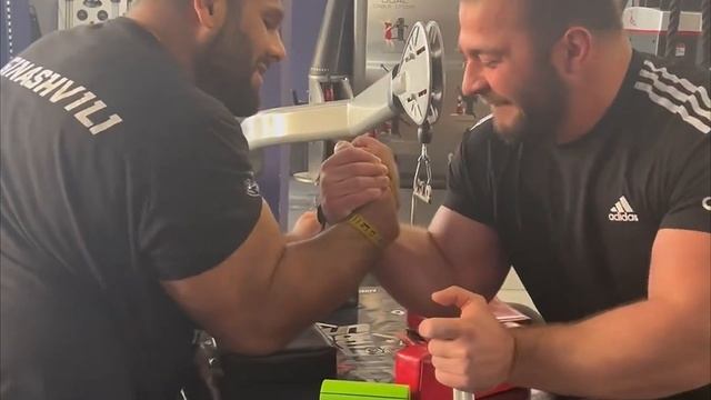 Леван Сагинашвили приступил к тренировкам - Levan Saginashvili started training