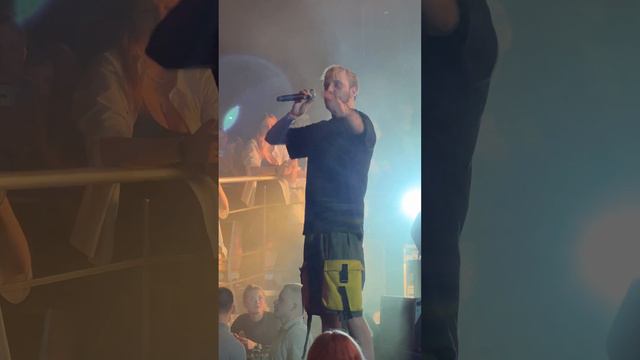 Андрей pyrokinesis слушает Харатьян & Анофриев — Не вешать нос (17.06.23, @Аврора, Санкт-Петербург) смотреть онлайн