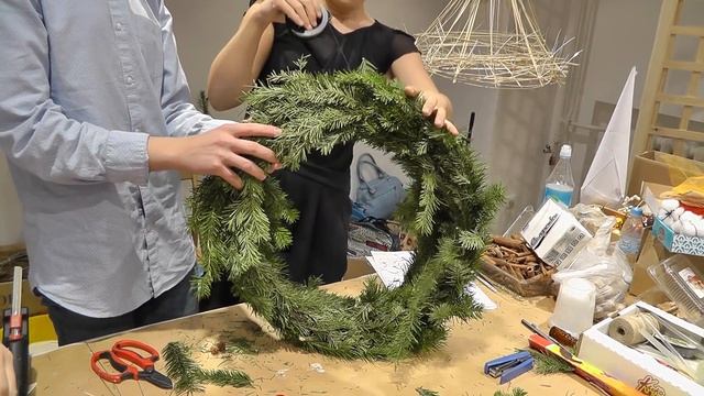 Новогодние идеи. Часть 3 из 5: Венок из хвои смотреть онлайн