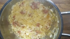 Суп из капусты Калду верде. Португальский суп который готовят из капусты и колбасы. Soup