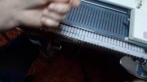 Цельновязаный детский комбинезон  на вязальной машине. Часть 1. #детскийкомбинезон #вязаниенамашине