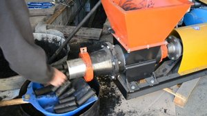 Печное топливо с технического углерода / брикетирование сажи, лигнина.