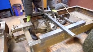 Самоходная самоделка  устанавливаю КПП и передний кардан