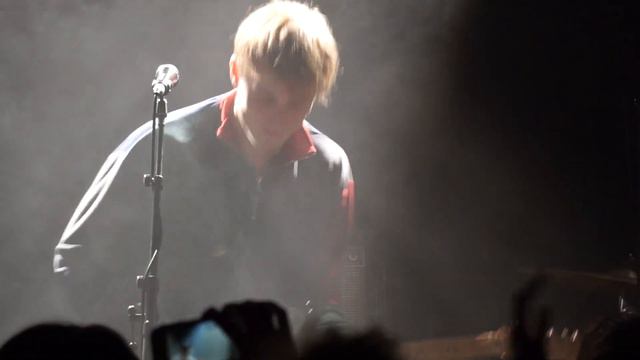 SAM FENDER - Play God live in Paris (15/11/2019, La Maroquinerie) смотреть онлайн
