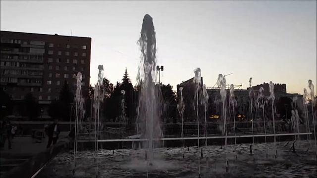 Мгновения: видеозарисовка - 58. Прогулка по Пензе 6.09.2020, фонтан. смотреть онлайн