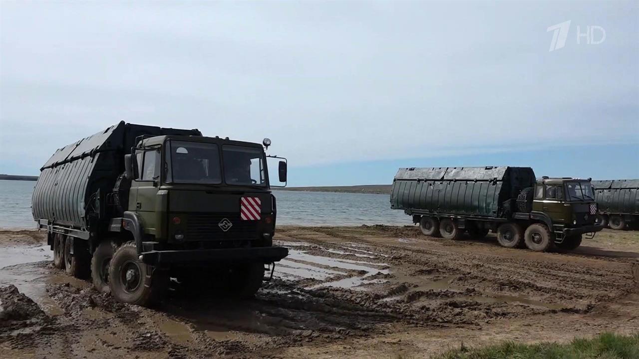 Состоялась тренировка понтонно-мостовых подразделений инженерных войск РФ