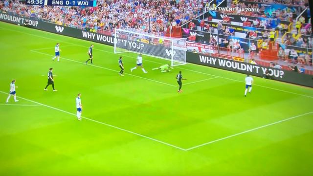 Butterfield soccer aid goal смотреть онлайн