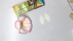 Плюмерия из фоамирана