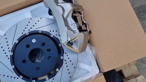 Обзор усиленной 6ти поршневой тормозной системы Brembo GT6.