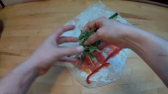 Ролл из лаваша с лососем. Быстро и Вкусно