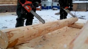 Продольный паз бензопилой.